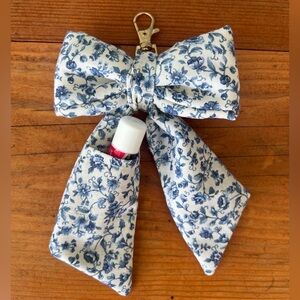 Lipgloss/Lip stick holder key chain